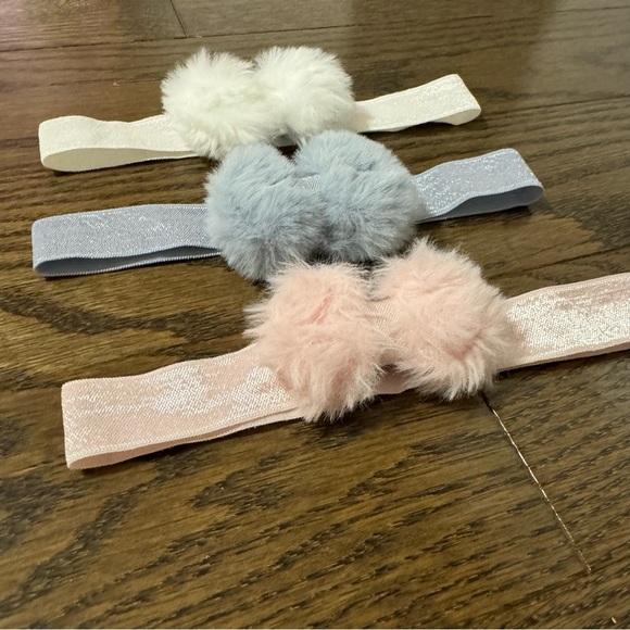 FREE ADD ON - set of 3 newborn headbands - Picture 2 of 3
